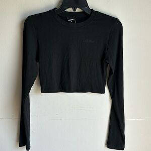 Motier Lafayette black ribbed long sleeve cropped shirt